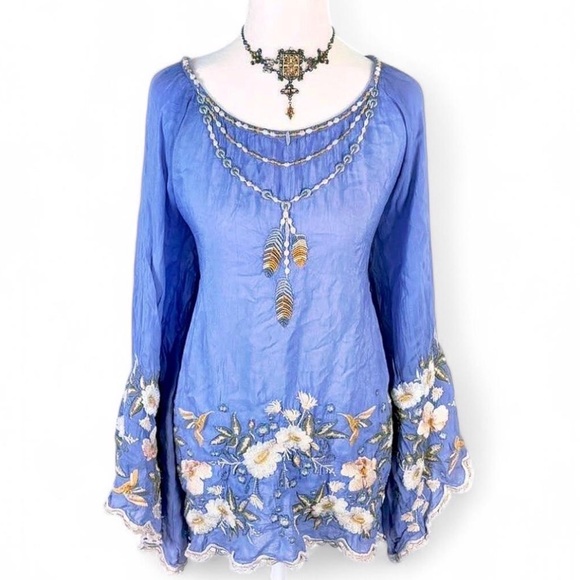 Johnny Was Rare Periwinkle Blue Embroidered Boho Blouse Bell Sleeve Tunic Size M - Picture 2 of 8